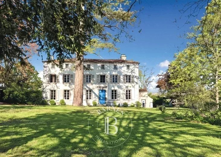 Maison à Centre, Riom, France 2 - 15753324