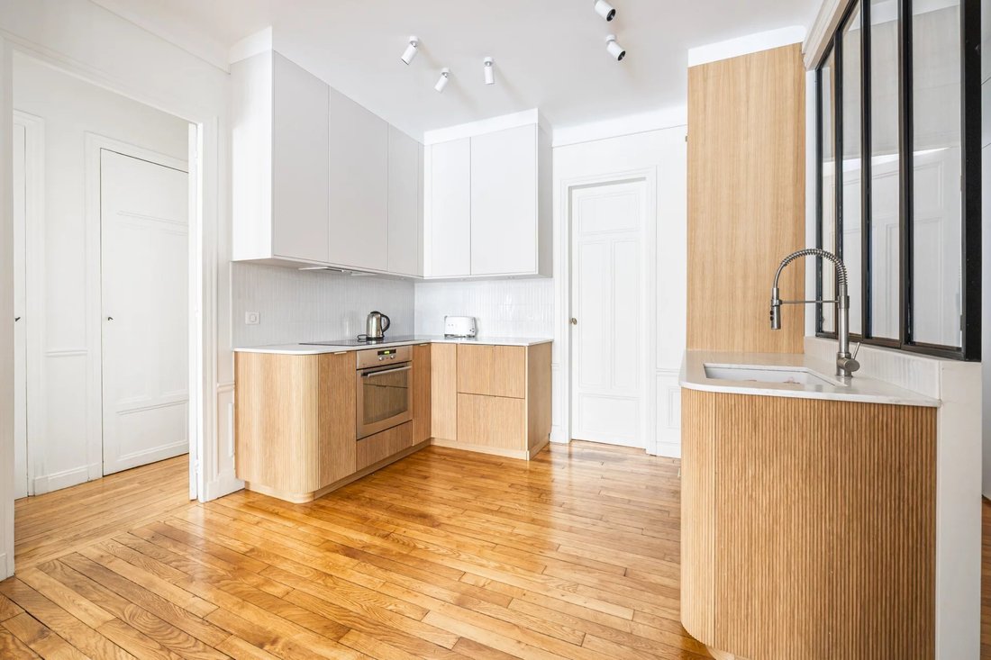 Apartment in Auteuil Sud, Paris 16e Arrondissement, Paris 3 - 17099561