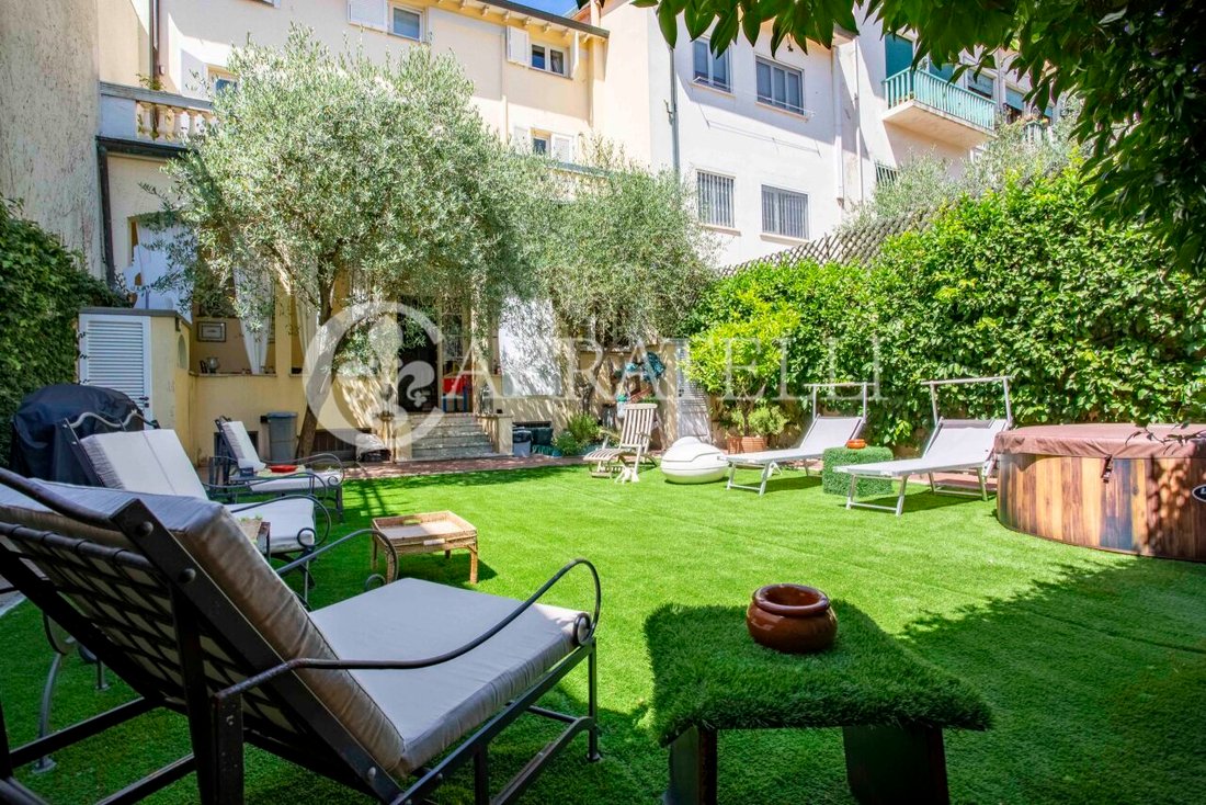 Villa à Centre historique, Viareggio, Toscane 1 - 11534257