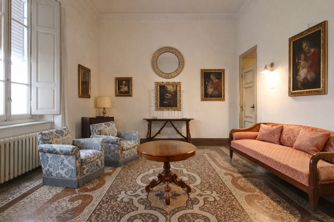 Apartment in Historic Center, Lucca, Tuscany 1 - 16823101