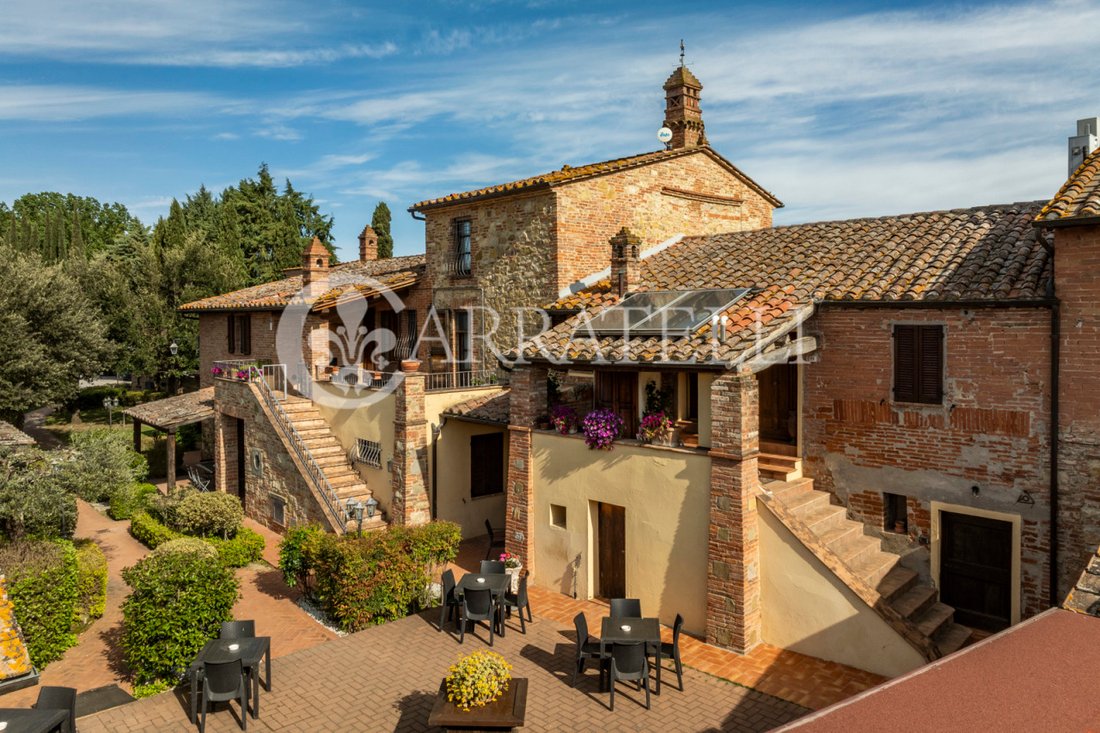 Country House in Castiglione del Lago, Umbria, Italy 2 - 14210424