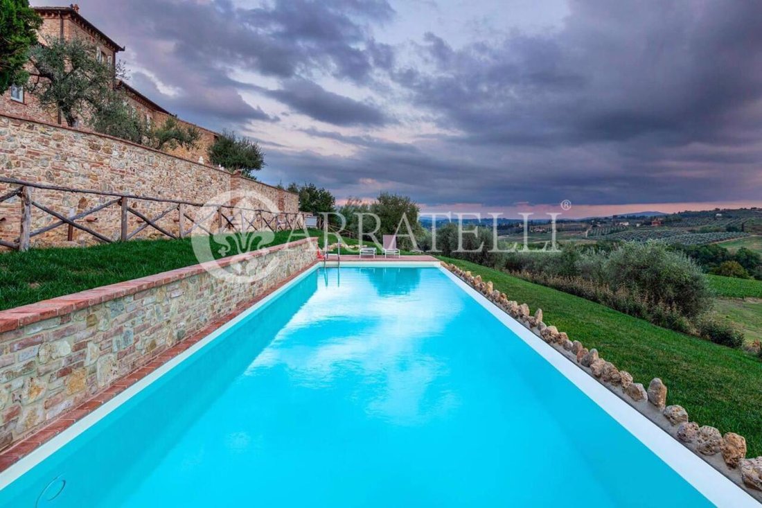 Apartment in San Gimignano, Tuscany, Italy 2 - 15930391