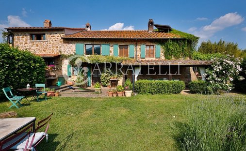 Farm Ranch in Santa Fiora, Tuscany, Italy 1