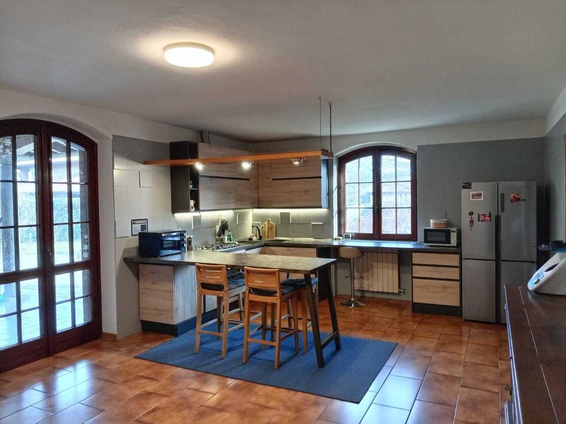 Villa in Brenna, Lombardy, Italy 3 - 14211703