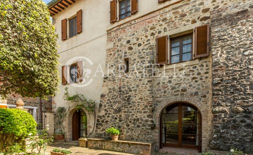 Villa in Contignano, Tuscany, Italy 1