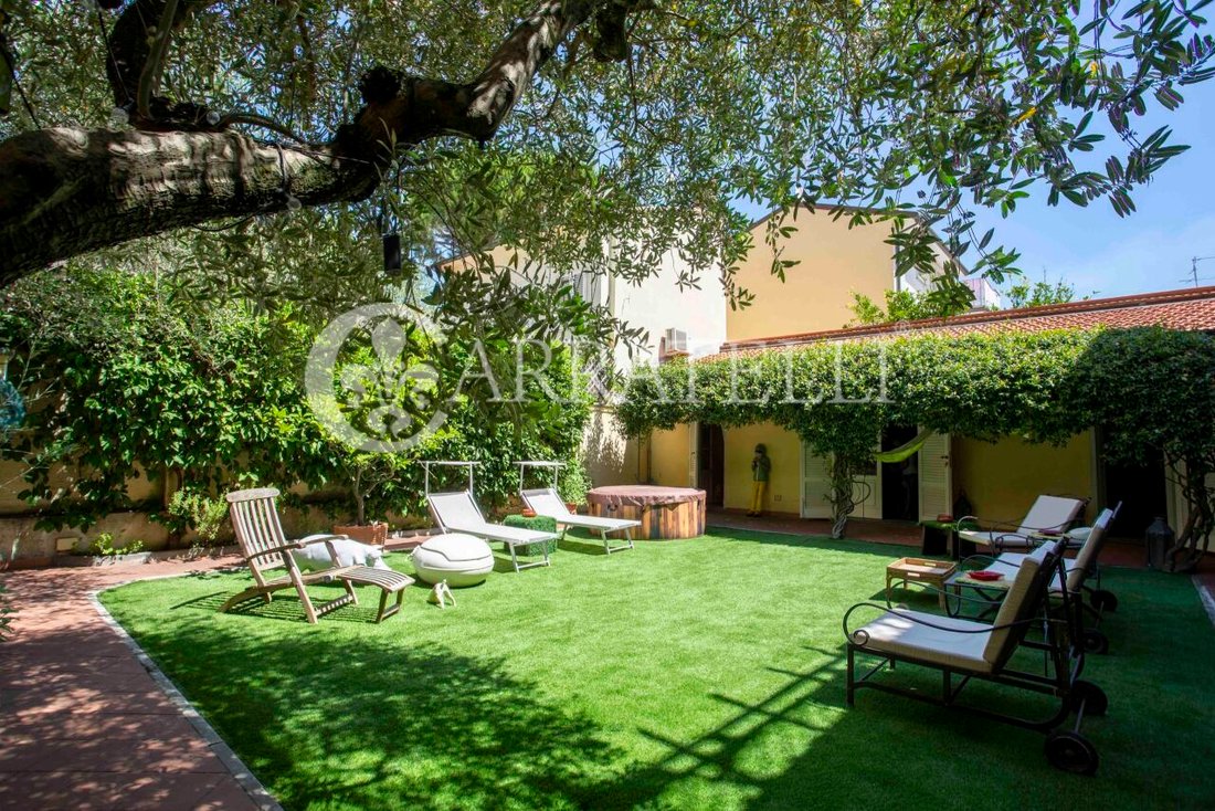 Villa à Centre historique, Viareggio, Toscane 2 - 11534257