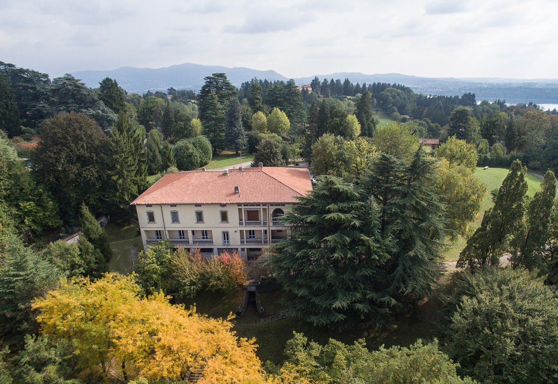 Villa in Longone Al Segrino, Lombardy, Italy 2 - 12094987