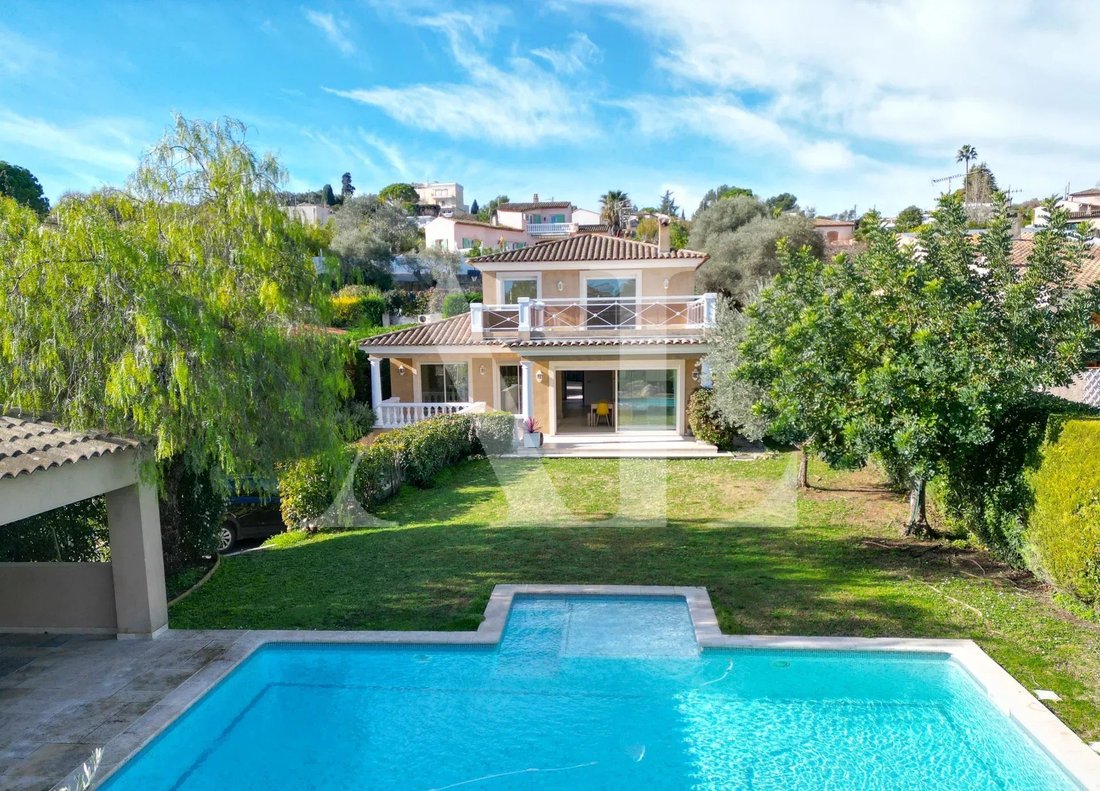 Villa in La Fontonne, Antibes, France 1 - 17099776