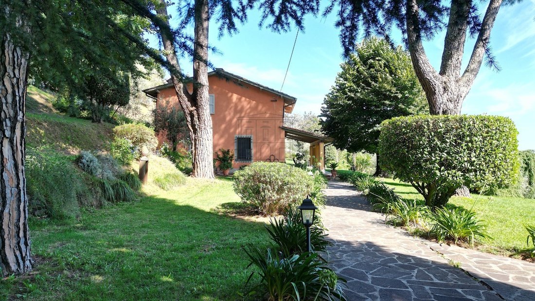 Country House in Pieve di Brancoli, Lucca, Tuscany 3 - 16173936