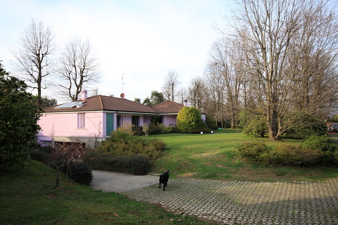 Villa in Guanzate, Lombardy, Italy 4 - 12094943