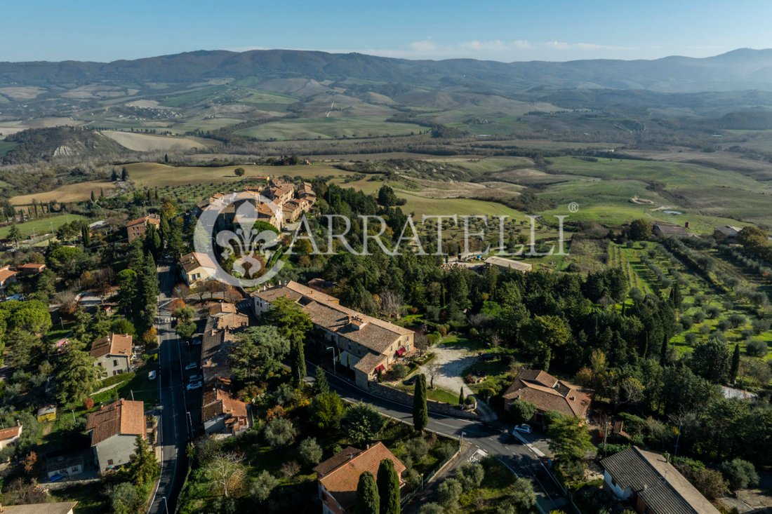 Country House in Radicofani, Tuscany, Italy 2 - 16807329