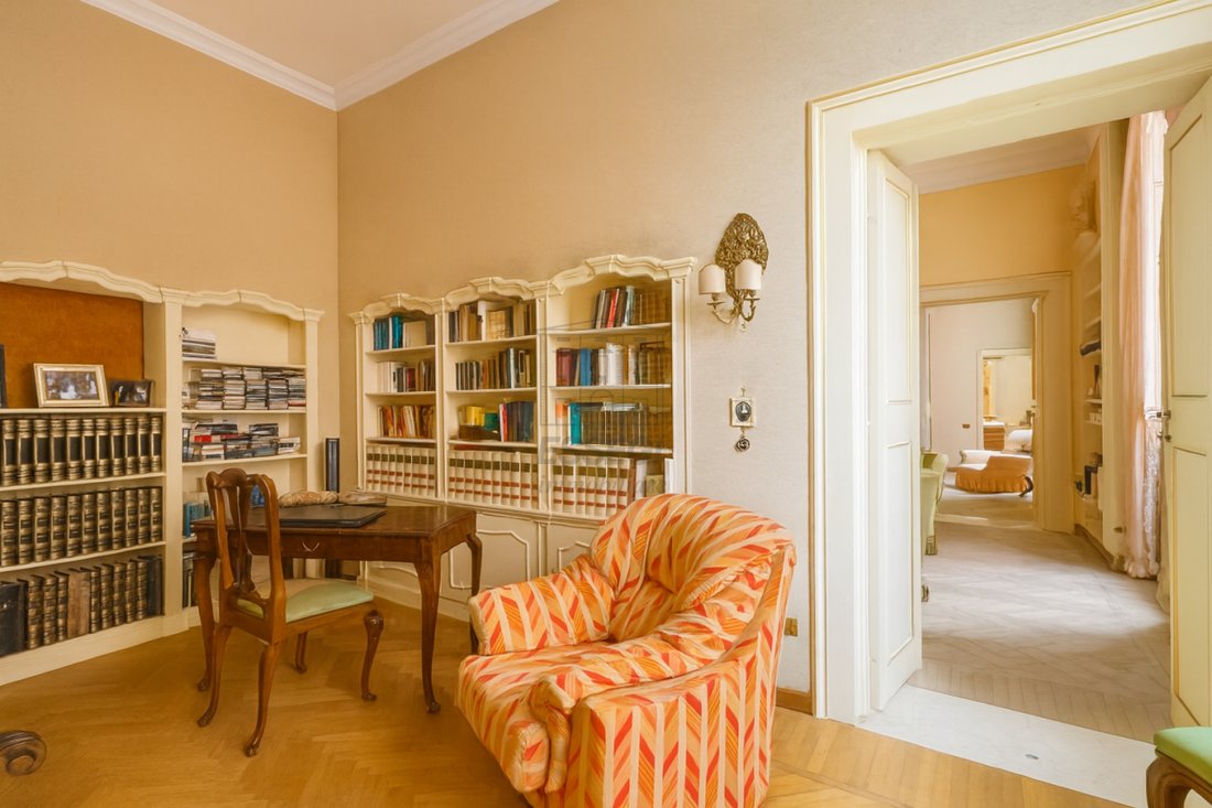 Apartment in Historic Center, Lucca, Tuscany 4 - 14178727