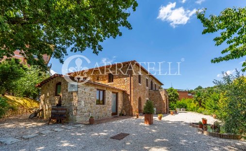 Country House in Chianciano Terme, Tuscany, Italy 1