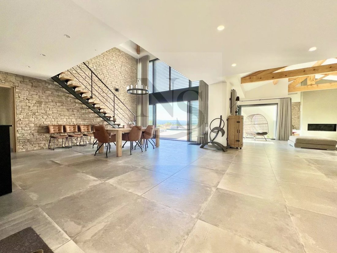 Villa in Granettes-Jauberte-Sainte Anne, Aix-en-Provence, France 3 - 14974901