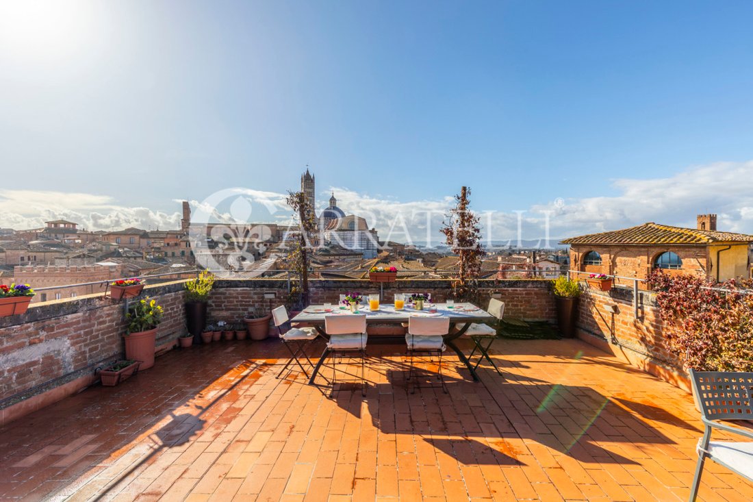 Apartment in Historic Center, Siena, Tuscany 3 - 15160858