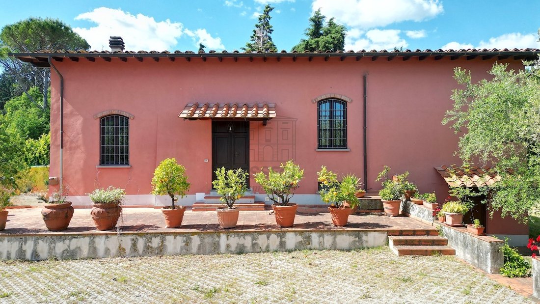 Farm Ranch in Historisches Zentrum, Lucca, Toskana 1 - 15822301