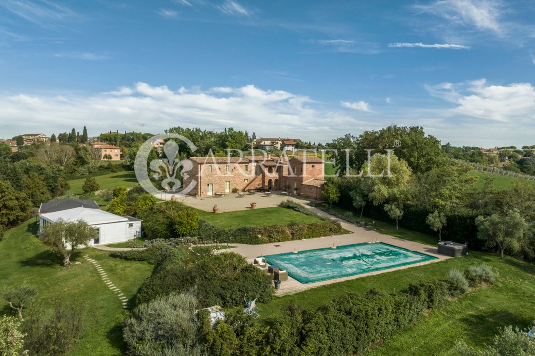Country House in Foiano della Chiana, Tuscany, Italy 2 - 12296466