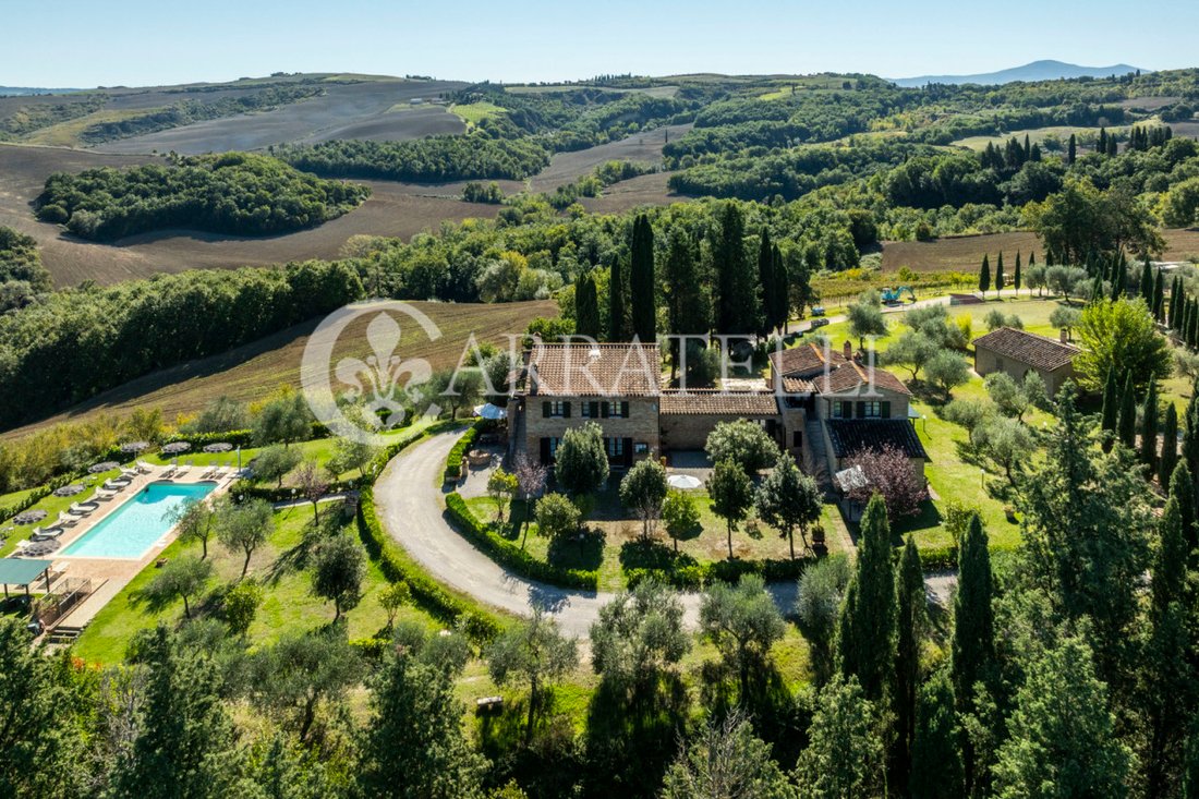 Country House in Asciano, Tuscany, Italy 5 - 16364756
