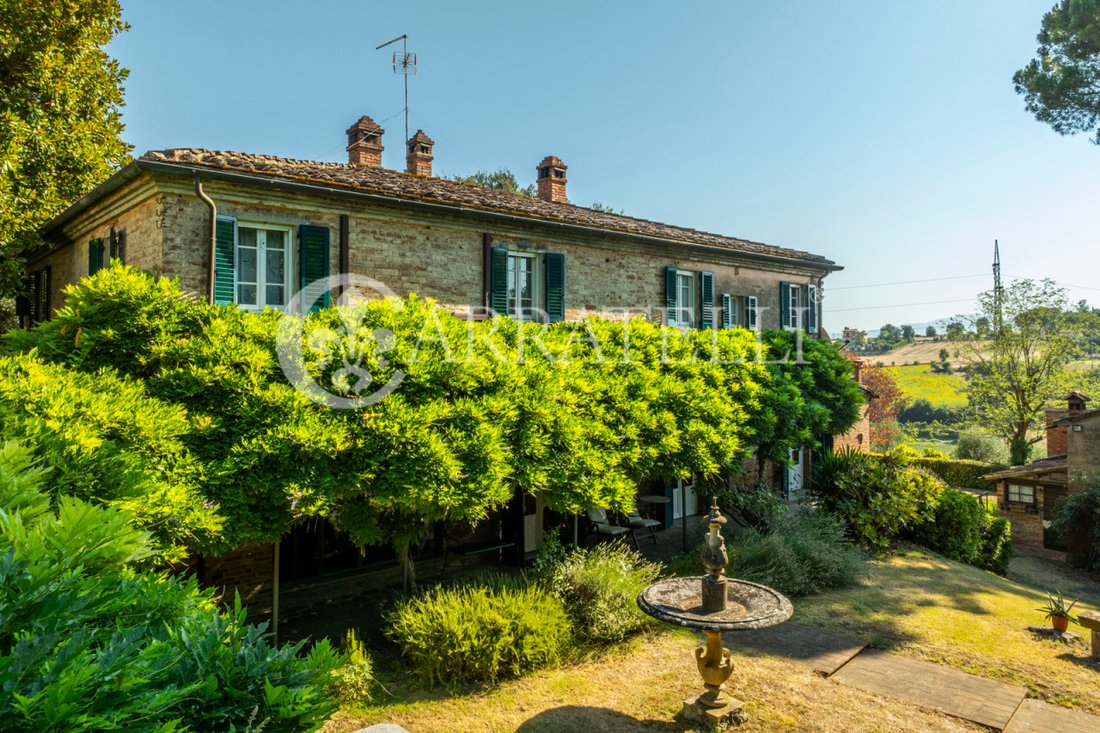 Country House in Foiano della Chiana, Tuscany, Italy 3 - 13681605
