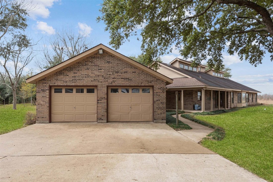 House in Highlands, Texas, United States 3 - 17101295