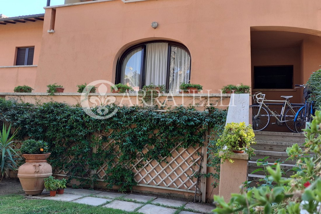 Apartment in Castle of Castiglione, Castiglione della Pescaia, Tuscany 3 - 15156503