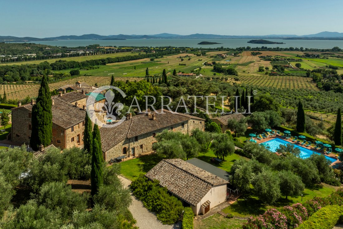 Country House in Tuoro sul Trasimeno, Umbria, Italy 2 - 14501088