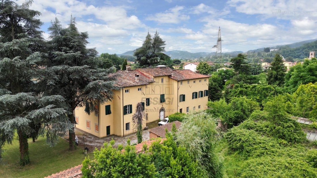 Villa in Pieve di Brancoli, Lucca, Tuscany 3 - 15857669