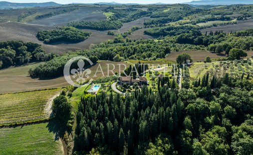Maisons de campagne à Asciano, Toscane, Italie 1