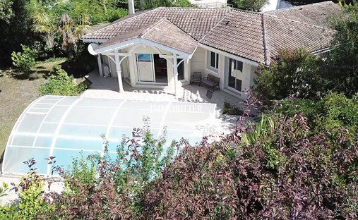 House in Sanguinet, Nouvelle-Aquitaine, France 1