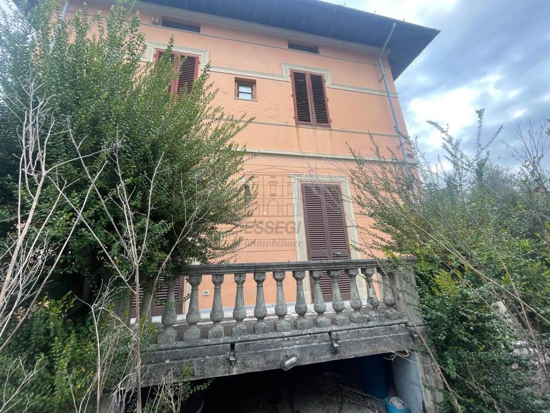 Villa in Sant'Anna, Lucca, Italy 4 - 15526938