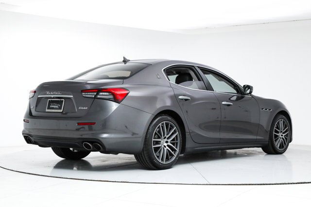 Sedan in Fort Lauderdale, FL, United States 5 - 16995283
