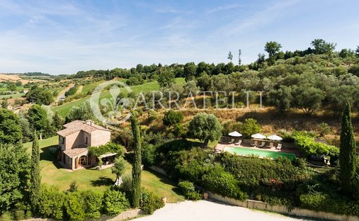 Country House in Montepulciano, Tuscany, Italy 1