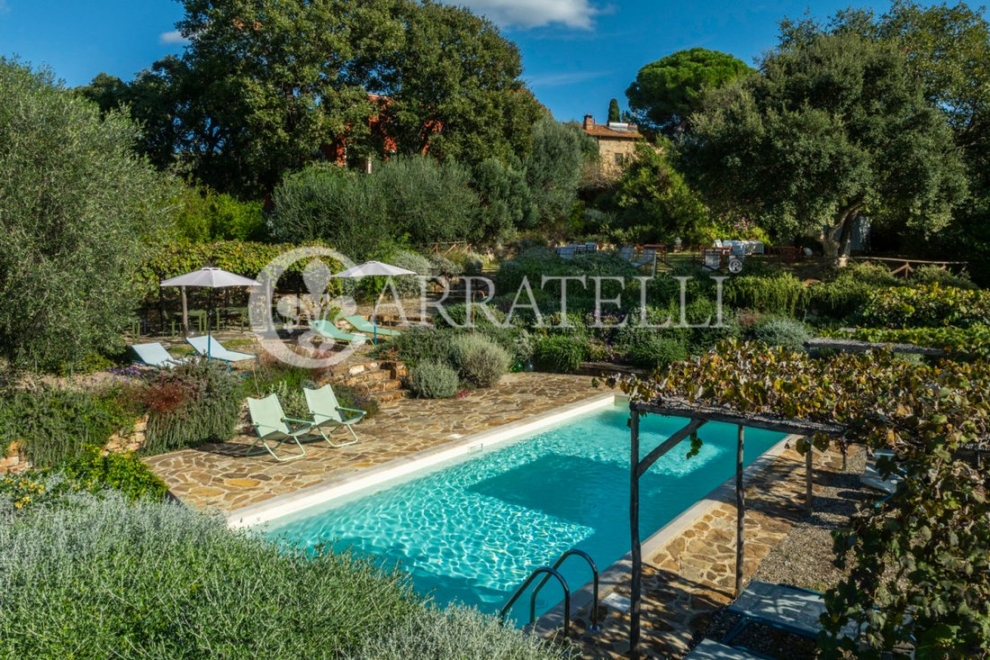 Villa in Gavorrano, Tuscany, Italy 3 - 16419347