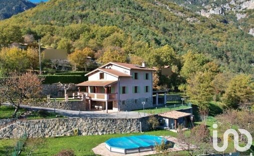 House in Roquebilliere, Provence-Alpes-Côte d'Azur, France 1