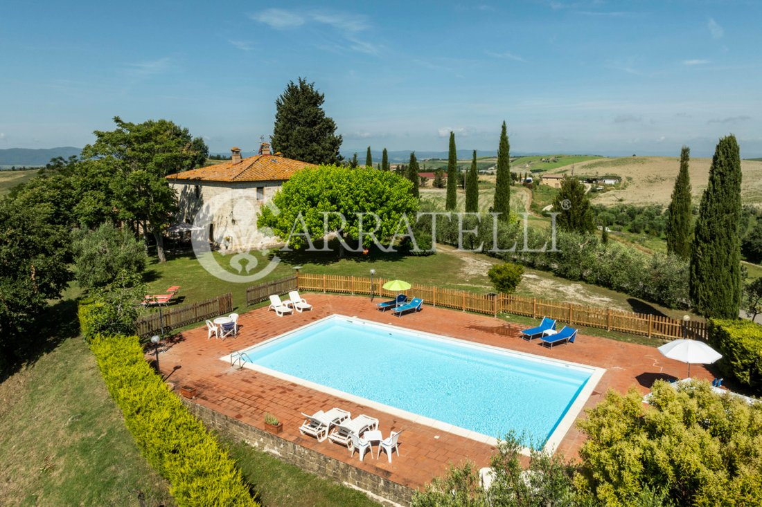 Country House in Montalcino, Tuscany, Italy 4 - 14557469