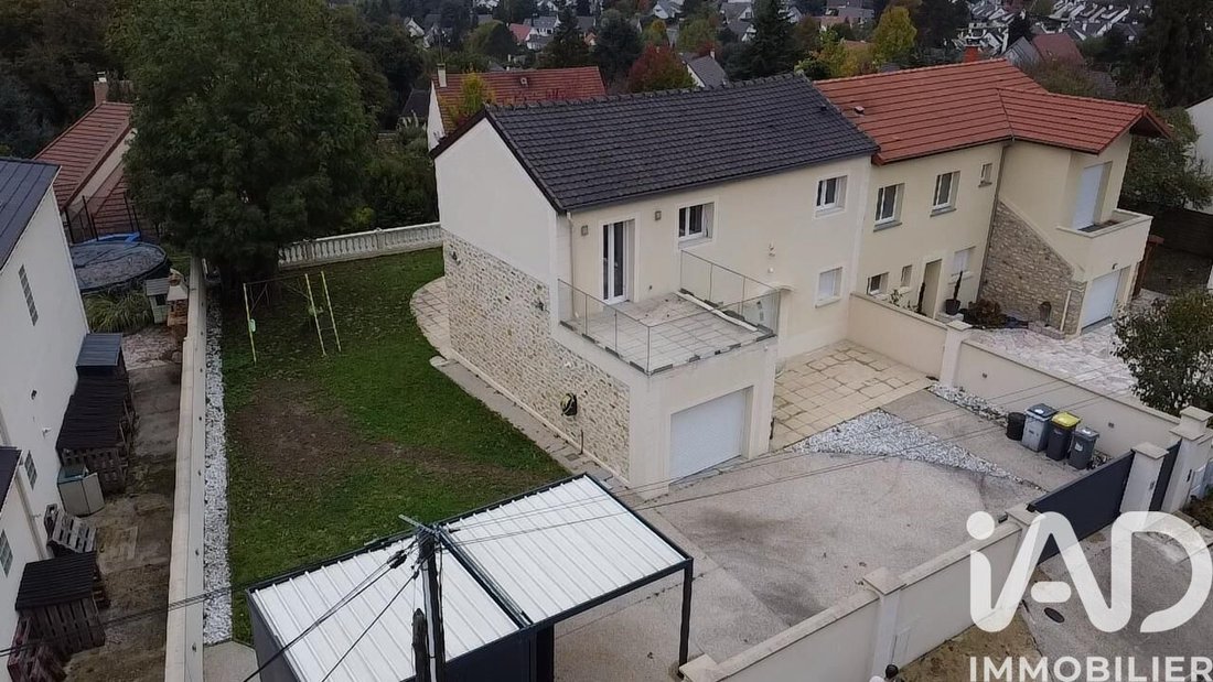 Casa en Saint-Witz, Isla de Francia, Francia 1 - 15915398