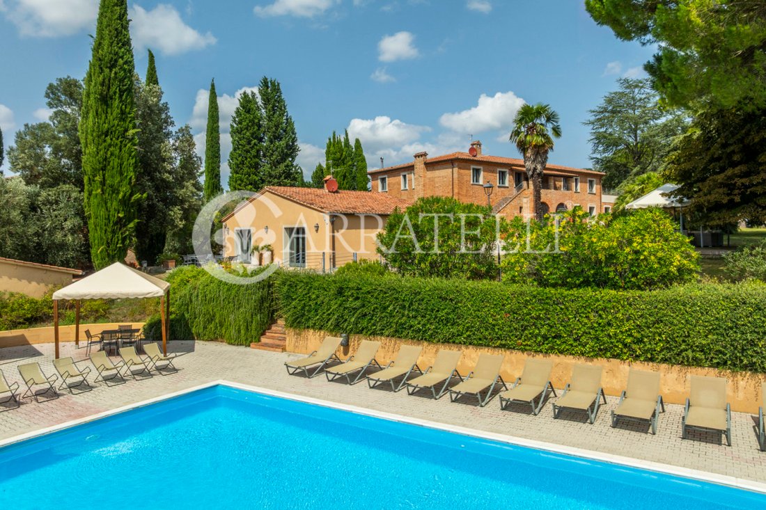 Country House in Castiglione del Lago, Umbria, Italy 1 - 15911746