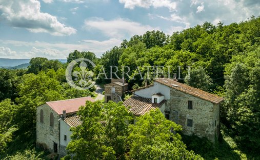 Maisons de campagne à Barberino di Mugello, Toscane, Italie 1