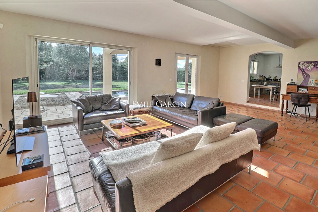 Villa in Boulbon, Provence-Alpes-Côte d'Azur, France 3 - 17078991