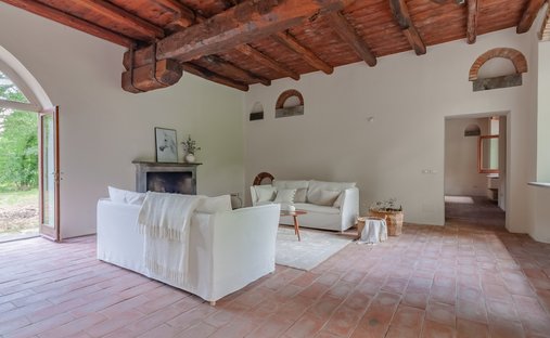 Villa in Anzano del Parco, Lombardy, Italy 1