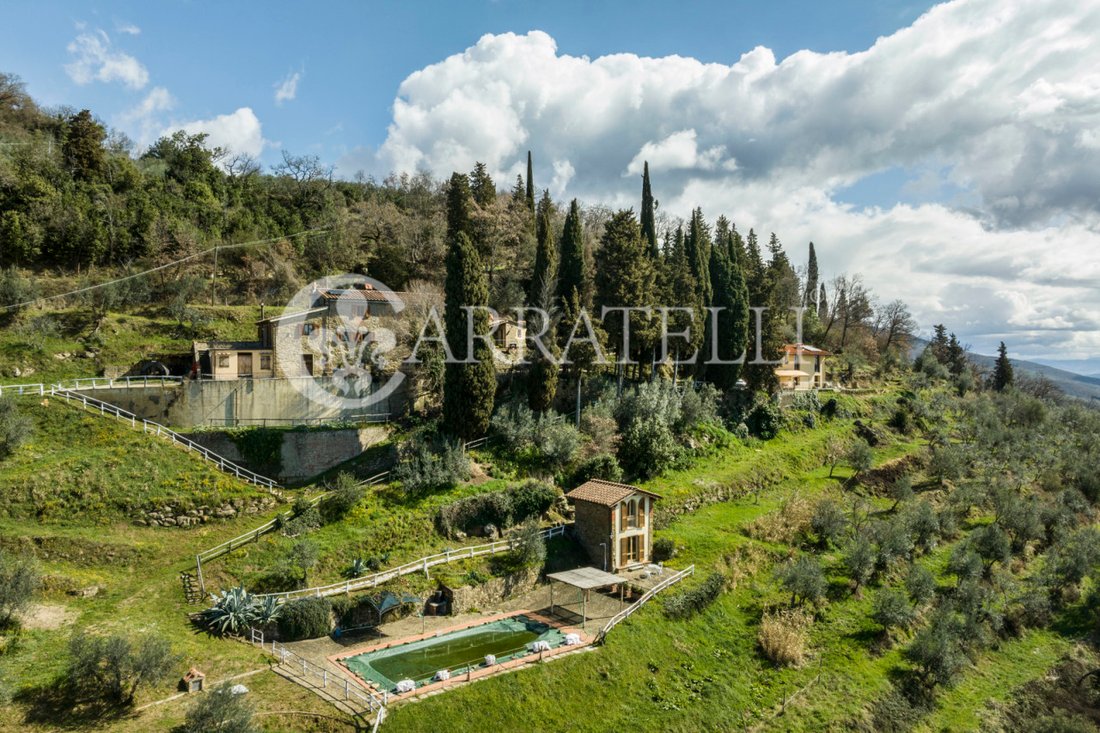 Country House in Loro Ciuffenna, Tuscany, Italy 1 - 12655295