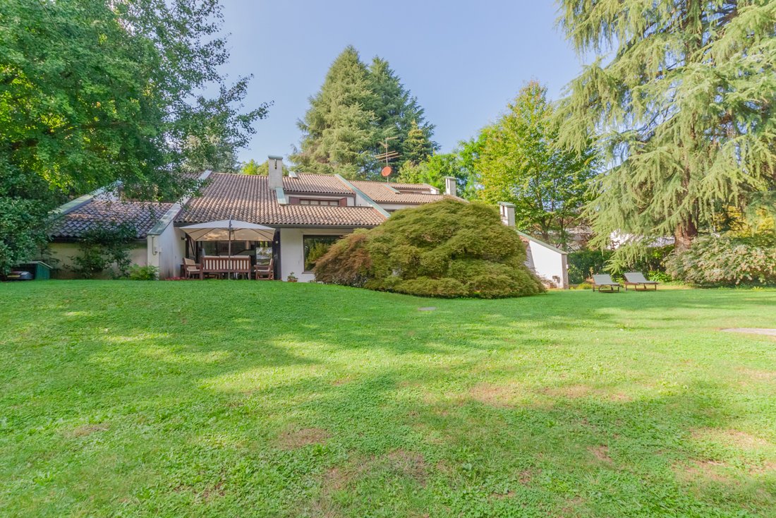 Villa in Carimate, Lombardy, Italy 3 - 12094907