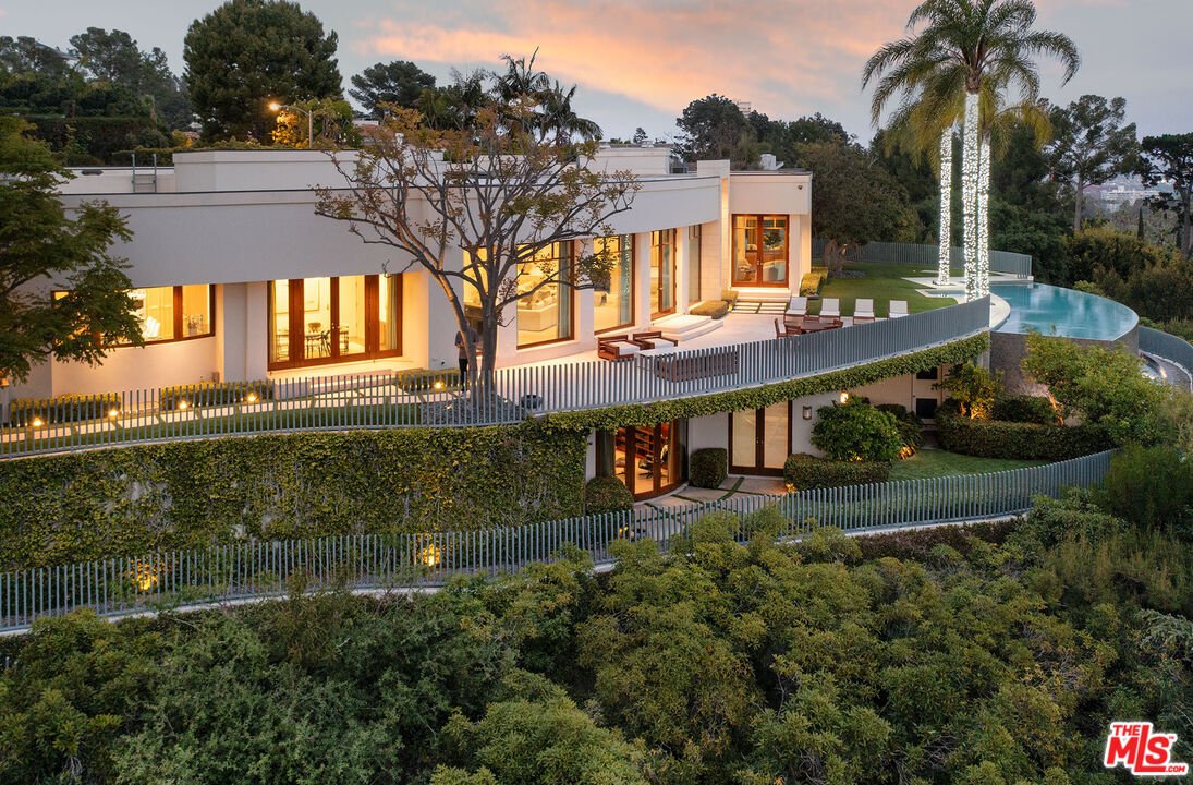 House in Beverly Hills, California, United States 1 - 17098593