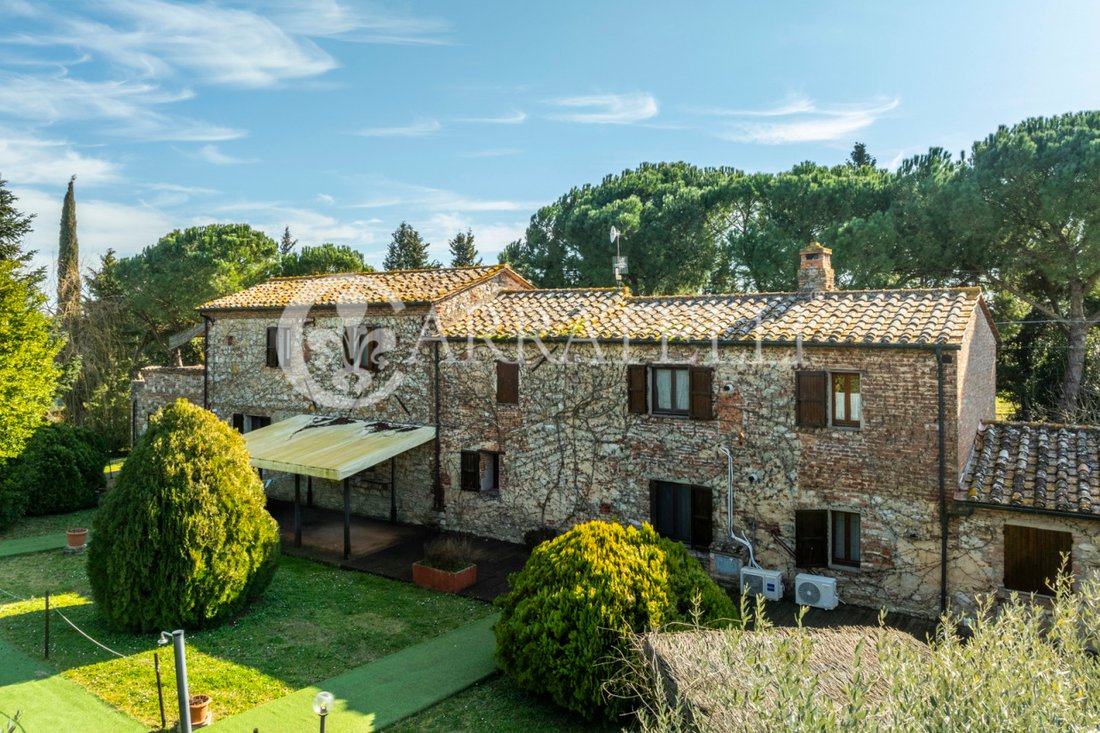 Country House in Castiglione del Lago, Umbria, Italy 3 - 15244507