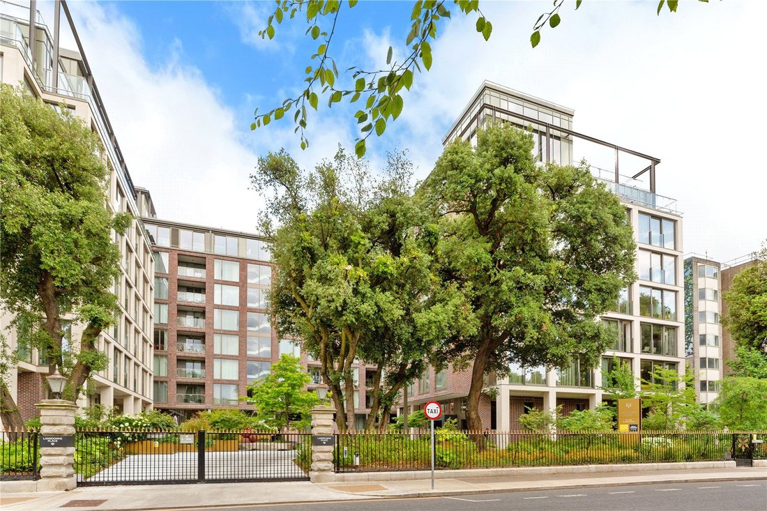 Apartment in Dublin, County Dublin, Ireland 1 - 17099689