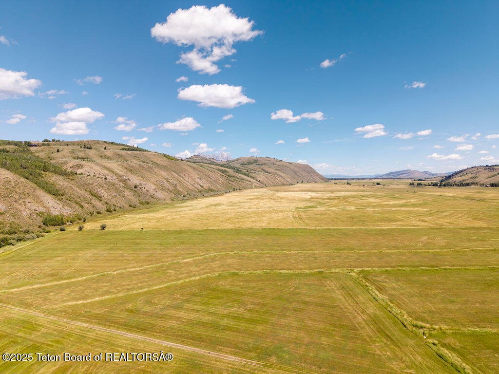 Land in Jackson, Wyoming, United States 2 - 17098600