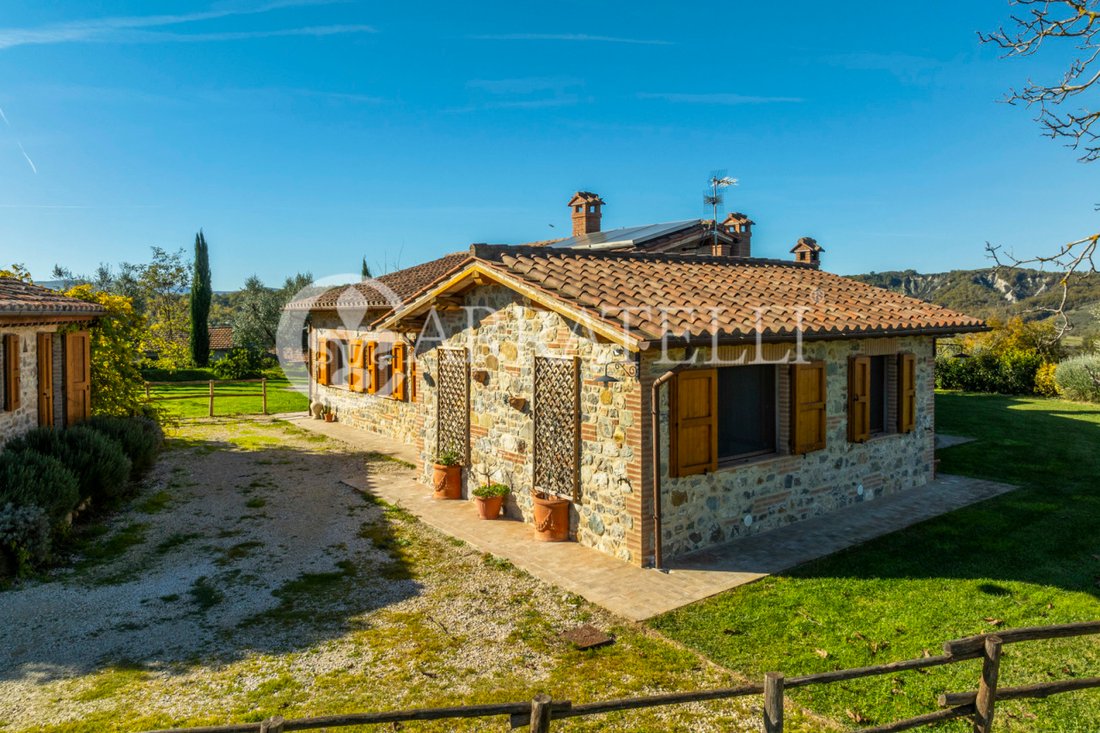 Country House in Ficulle, Umbria, Italy 4 - 14968731