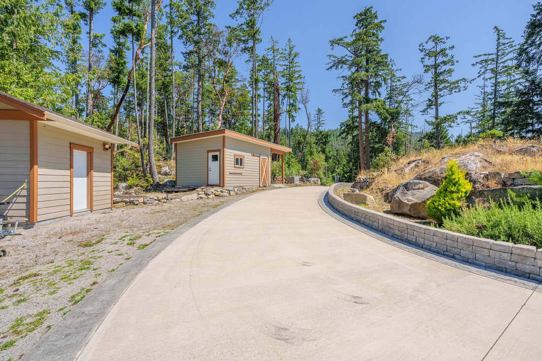 House in Halfmoon Bay, British Columbia, Canada 3 - 17100628