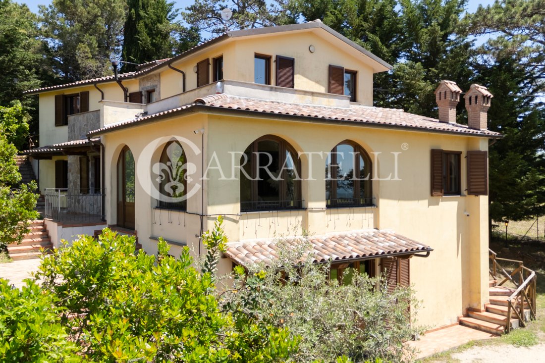 Villa in Passignano sul Trasimeno, Umbria, Italy 3 - 15968990