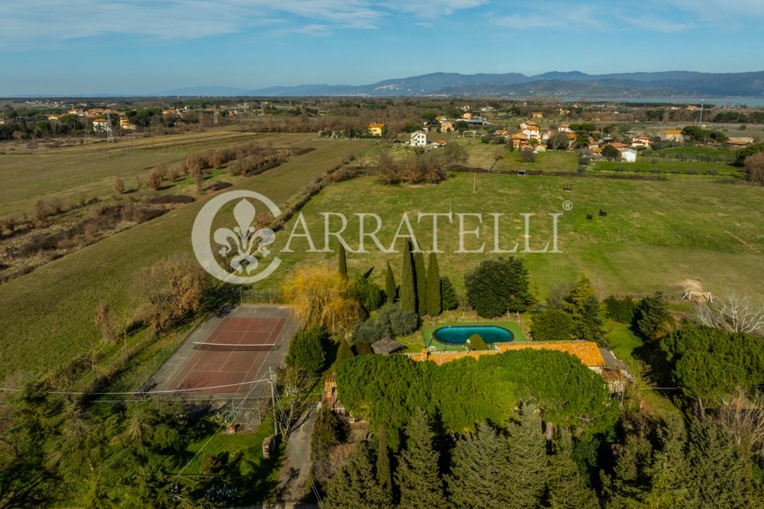 Country House in Castiglione del Lago, Umbria, Italy 4 - 15244507